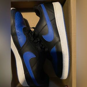 Men’s Nike court vision lows size 10